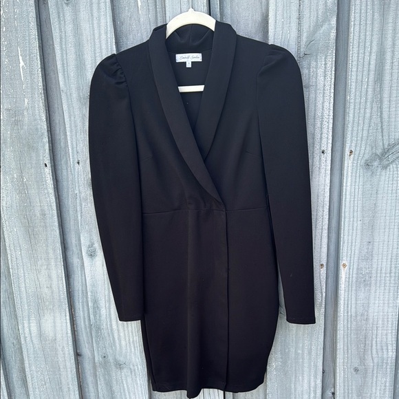 Elegant Black Blazer Dress - Picture 1 of 6